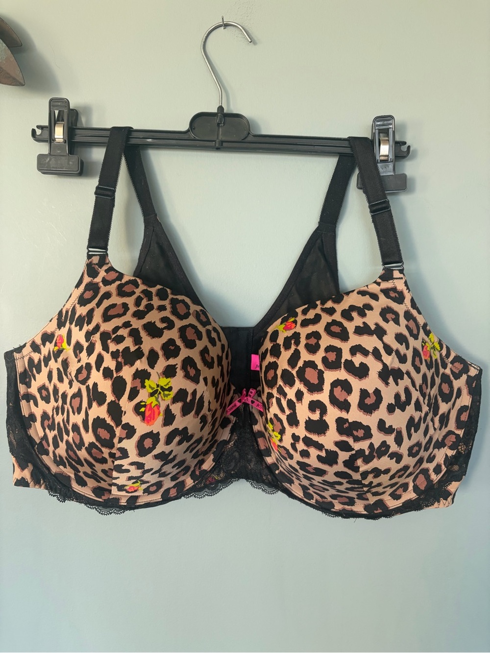 Torrid x Betsey Johnson Leopard Print Underwire Bra Size 44DDD Like New